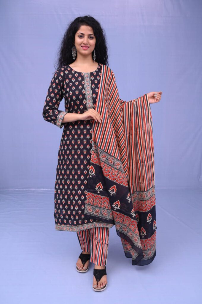 ladies suit cotton price